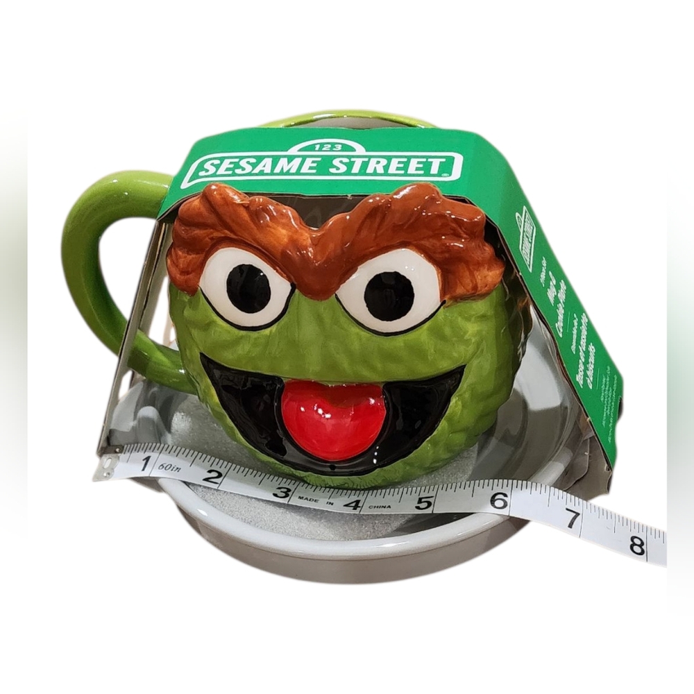NWT Oscar the Grouch Ceramic Mug and Cookie Plate - Picture 5 of 6